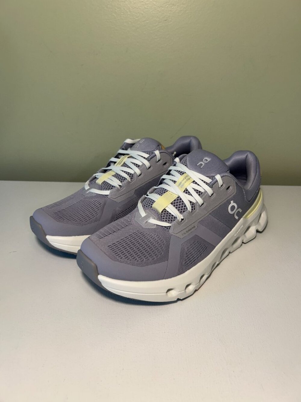 On Running Women's Cloudrunner 2